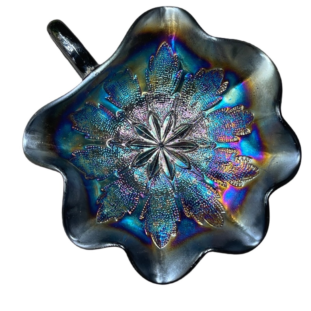 Amethyst Carnival Glass Nappy Dish by Dugan Glass :: Leaf Rays Pattern